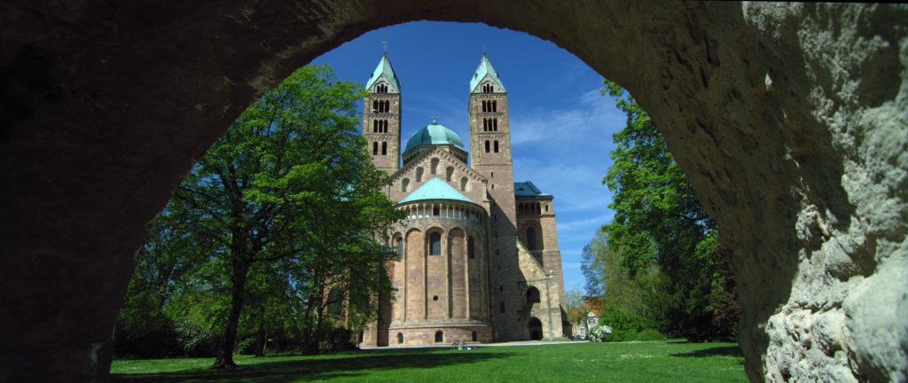 Dom zu Speyer, lizensiert bei Adobe Stock