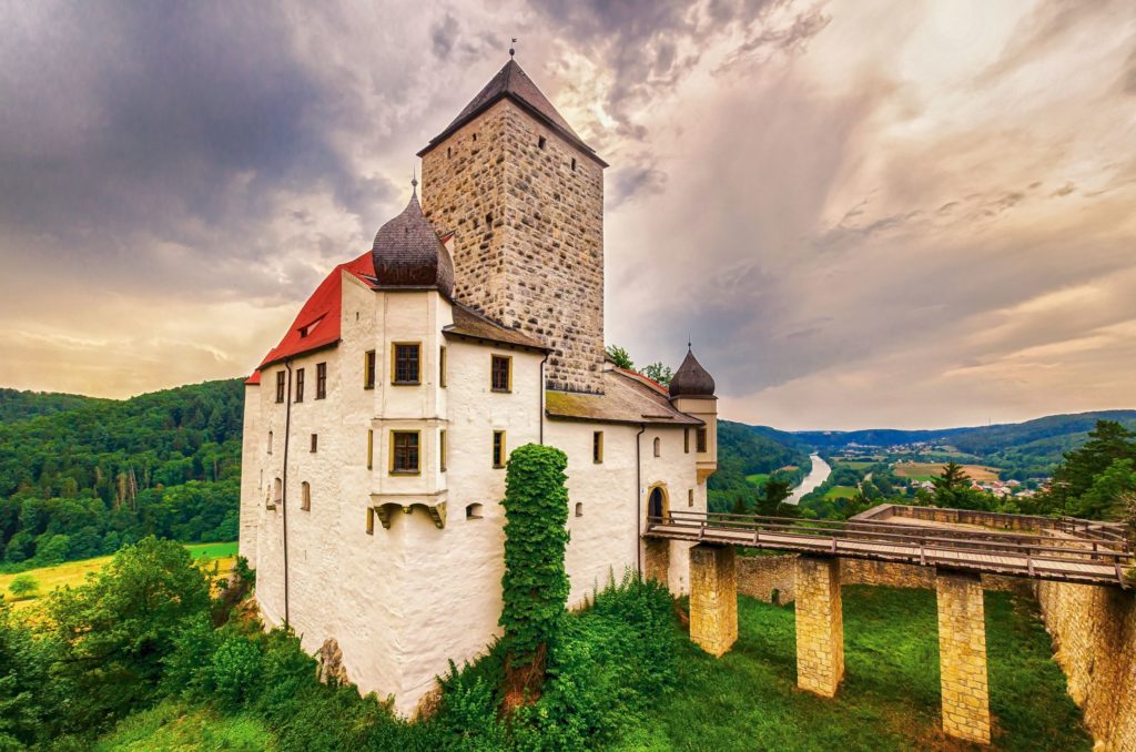Burg Prunn, lizensiert bei Adobe Stock