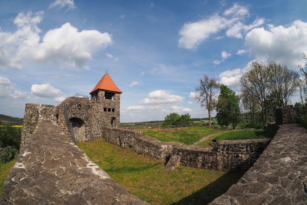 Burg Ulrichstein, lizensiert bei Adobe Stock