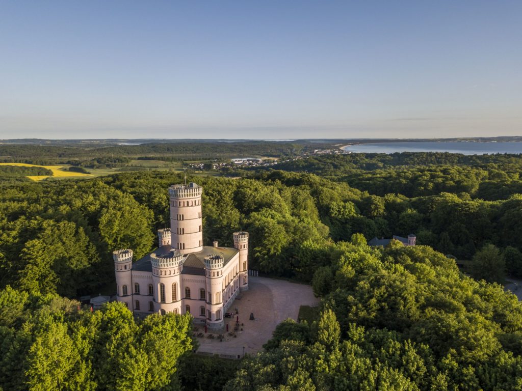 Jagdschloss Granitz, lizensiert bei Adobe Stock