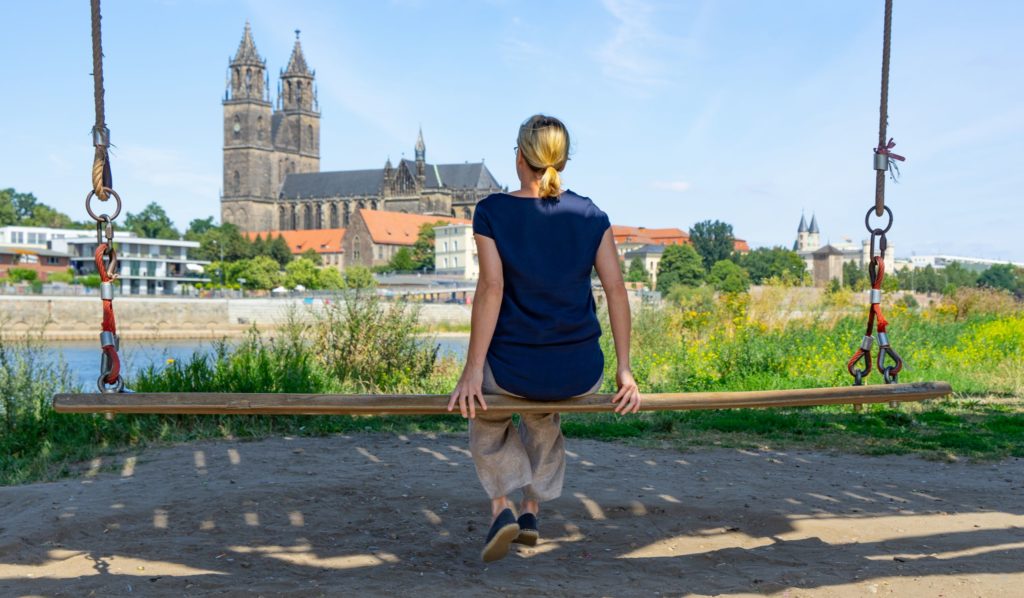 Elbschaukel, lizensiert bei Adobe Stock