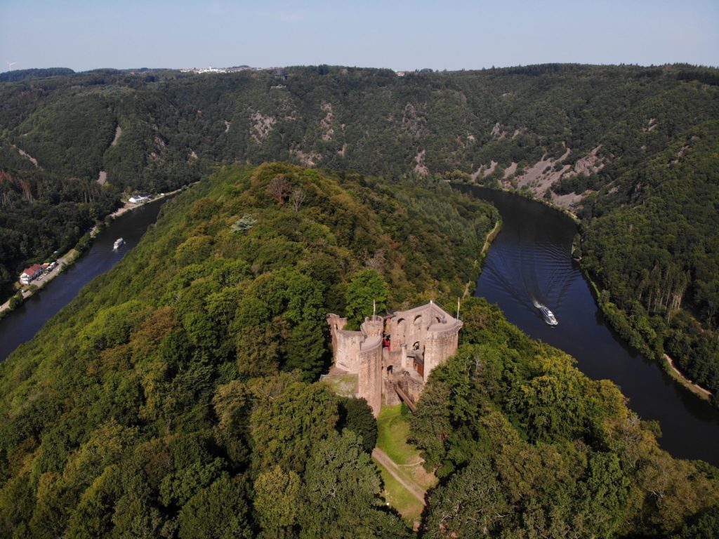 Burg Montclair, lizensiert bei Adobe Stock