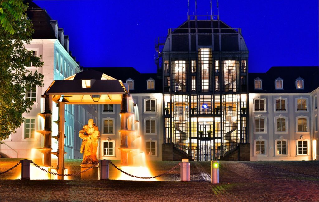 Schloss Saarbrücken, lizensiert bei Adobe Stock