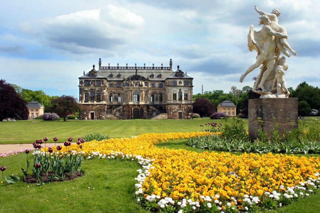 Palais Großer Garten, lizensiert bei Adobe Stock
