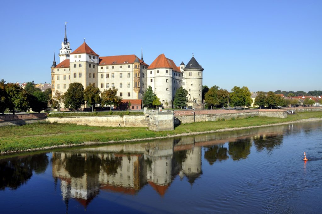 Schloss Hartenfels, lizensiert bei Adobe Stock