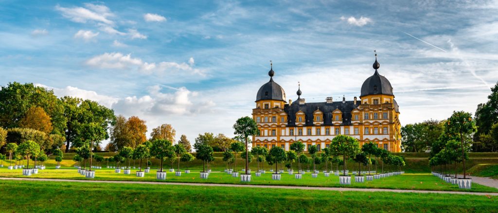 Schloss Seehof, lizensiert bei Adobe Stock