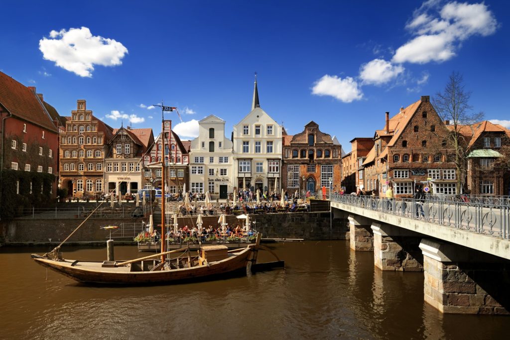 Lüneburg Stintmarkt, lizensiert bei Adobe Stock