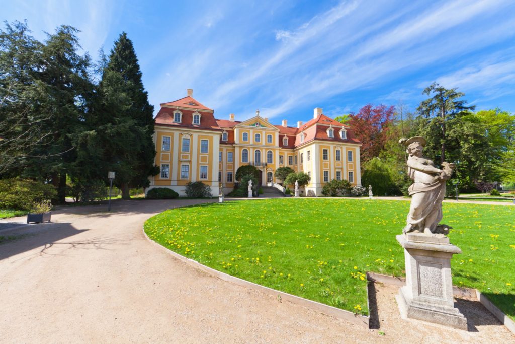 Schloss Rammenau, lizensiert bei Adobe Stock