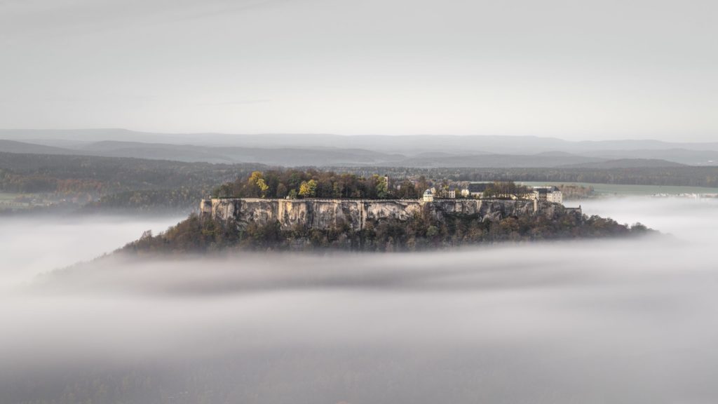 Festung Königstein, lizensiert bei Adobe Stock