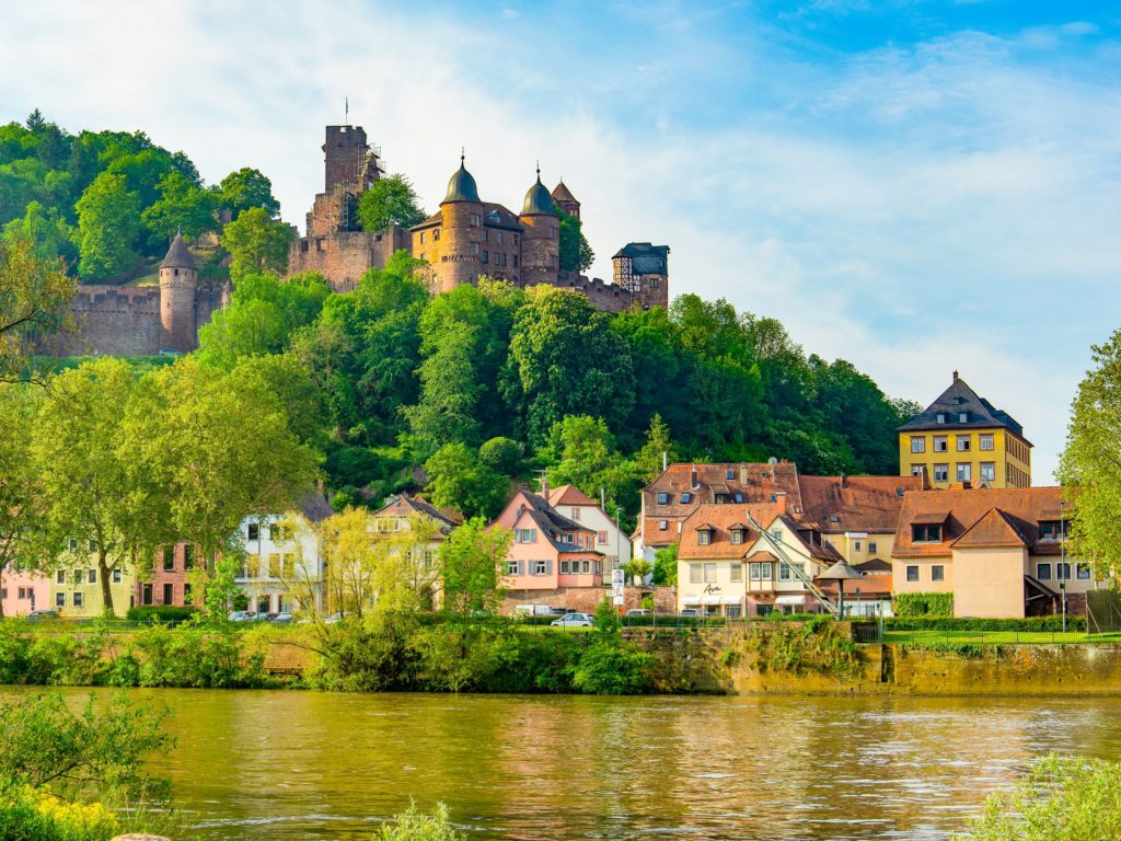 Fränkisches Weinland, Wertheim. lizensiert bei Adobe Stock