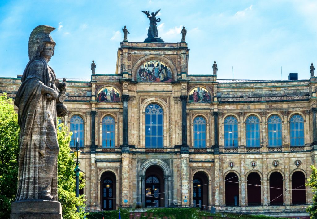 München Maximilianeum. lizensiert bei Adobe Stock