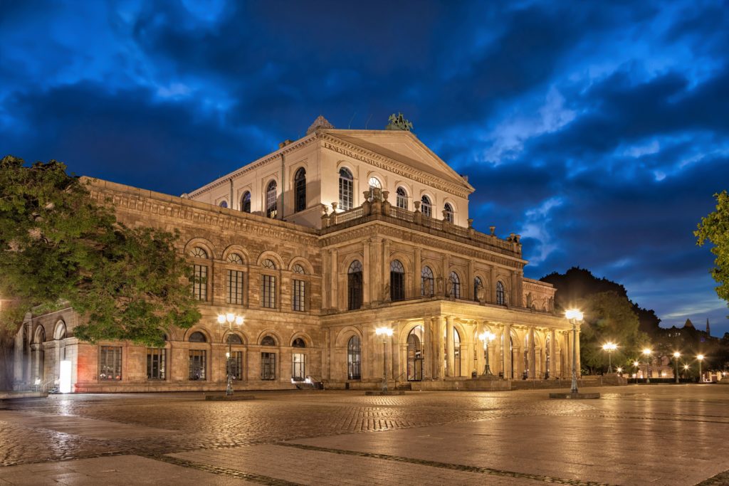 Hannover Oper, lizensiert bei Adobe Stock