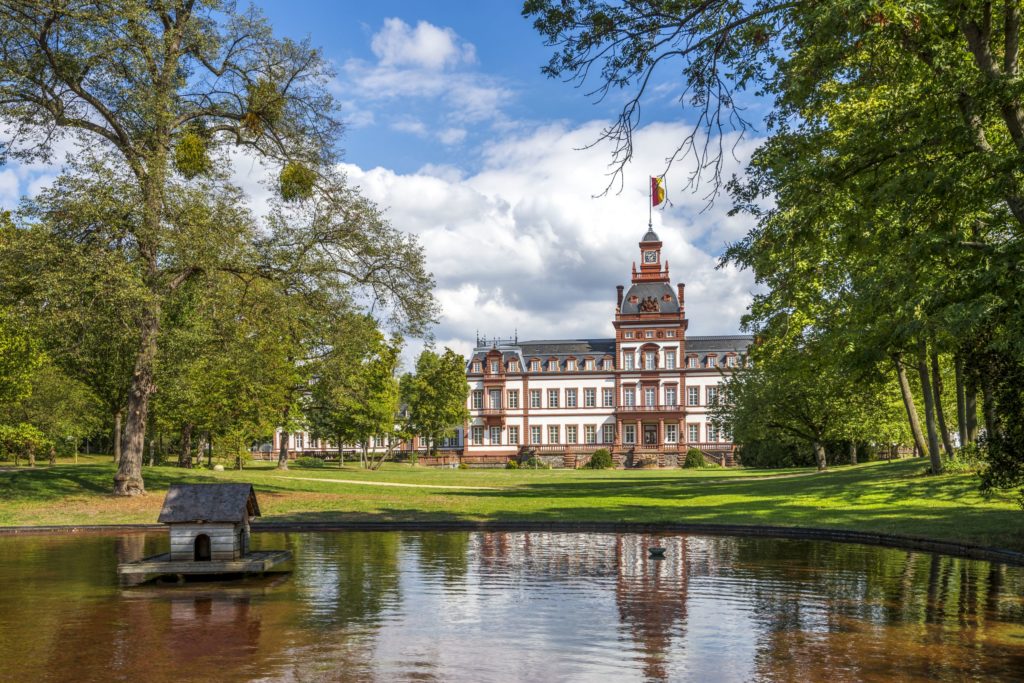 Schloss Philippsruhe, lizensiert bei Adobe Stock