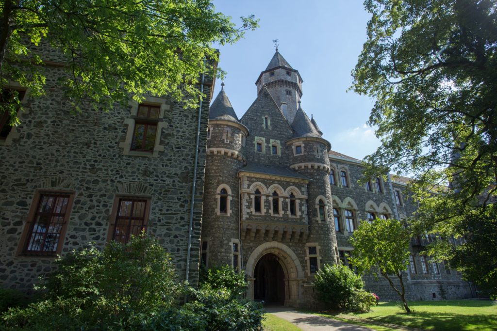 Schloss Braunfels, lizensiert bei Adobe Stock