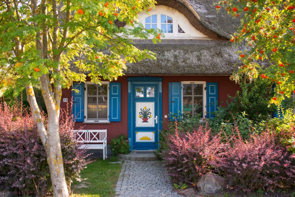 Darss Bauernhaus, lizensiert bei Adobe Stock