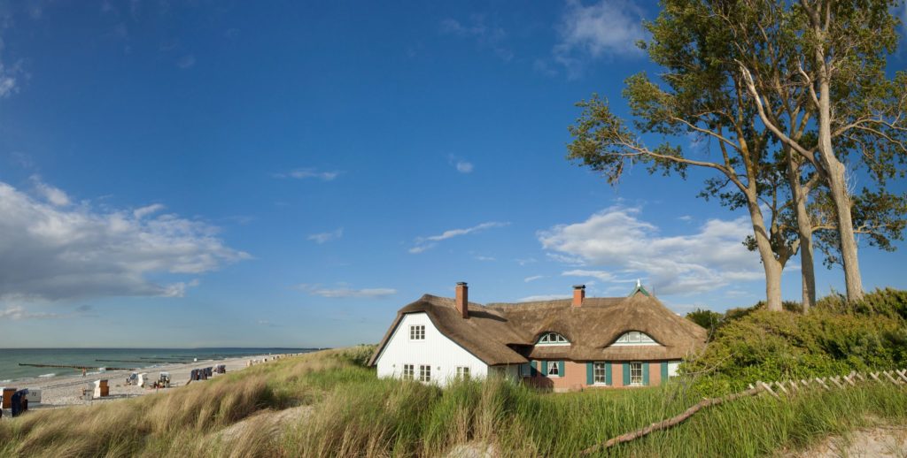 Ahrenshoop, lizensiert bei Adobe Stock
