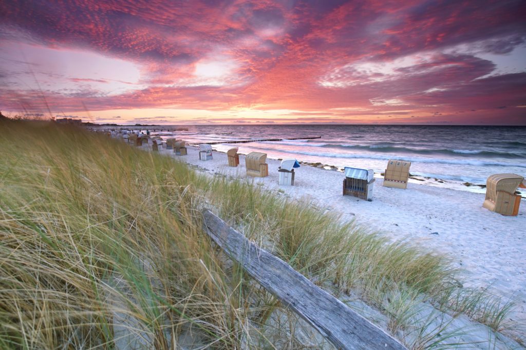 Sonnenuntergang an der Ostsee, lizensiert bei Adobe Stock