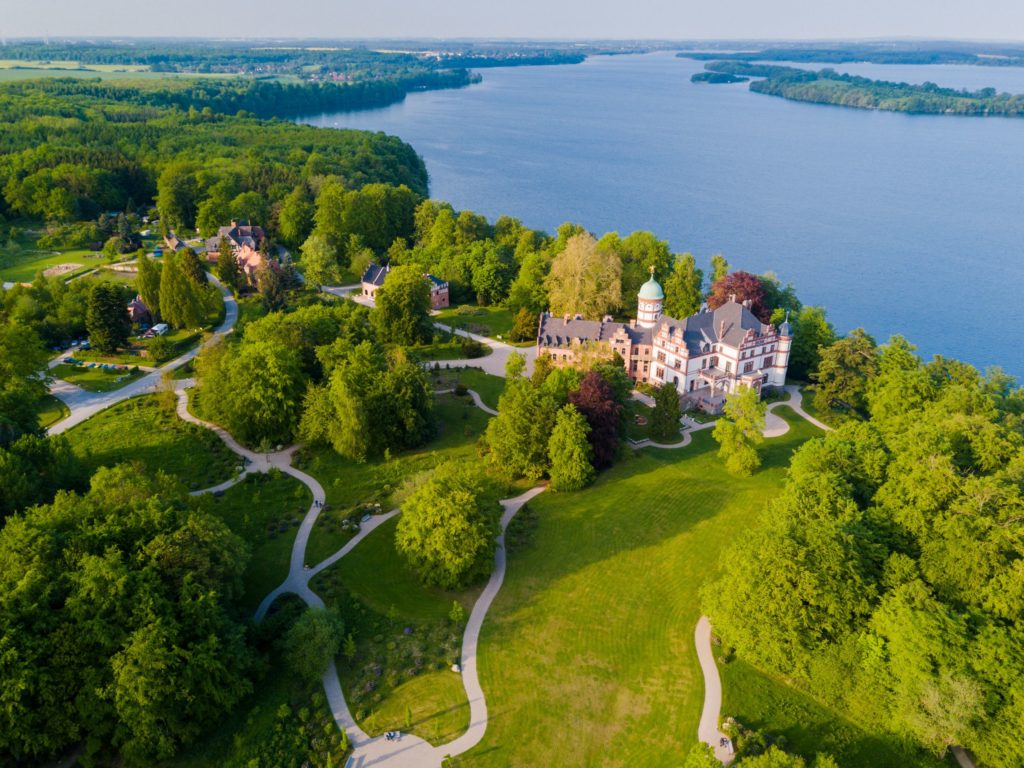 Schloss Wiligrad, lizensiert bei Adobe Stock