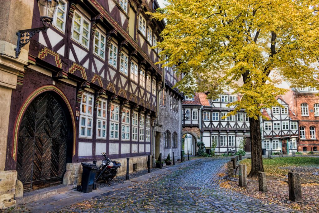 Magniviertel, lizensiert bei Adobe Stock