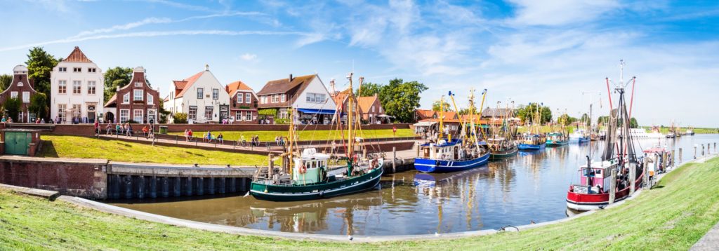 Nordsee Hafen Panorama, lizensiert bei Adobe Stock