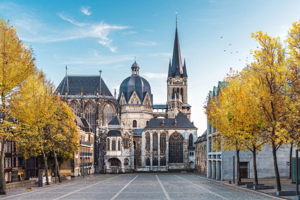 Dom Aachen, lizensiert bei Adobe Stock
