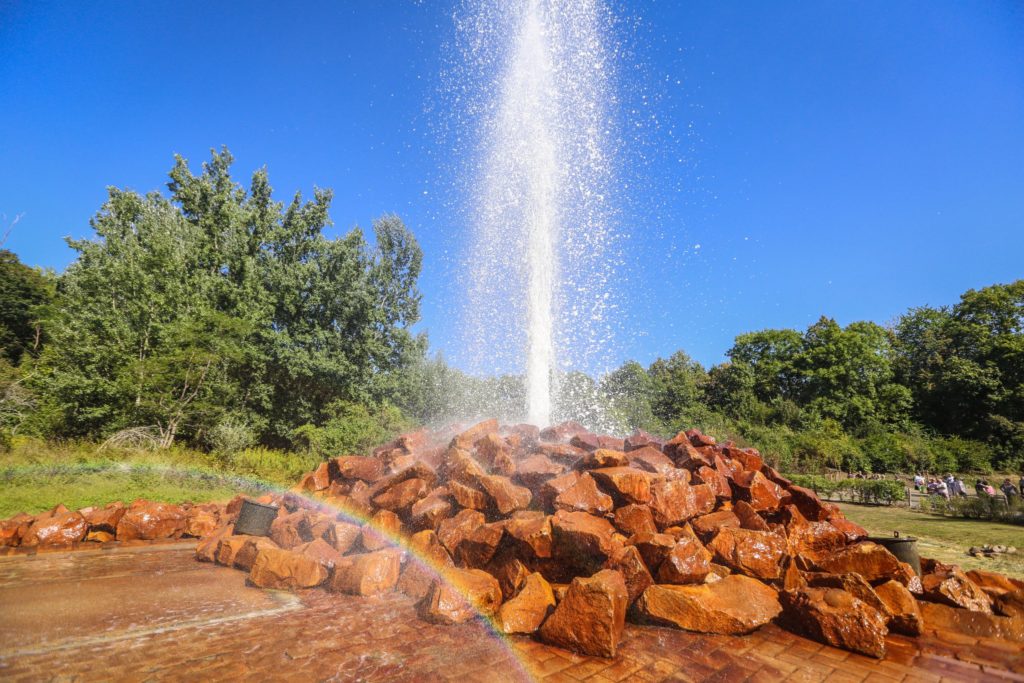 Geysir Andernach, lizensiert bei Adobe Stock