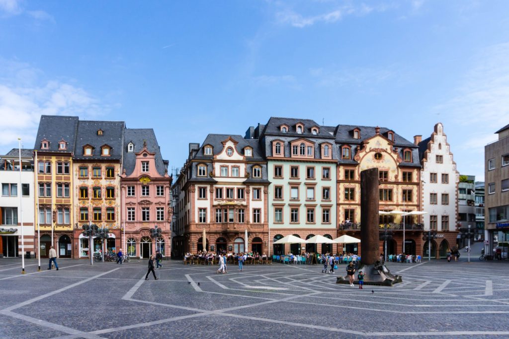 Markt Mainz, lizensiert bei Adobe Stock