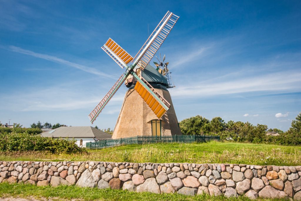 Windmühle Amrum, lizensiert bei Adobe Stock