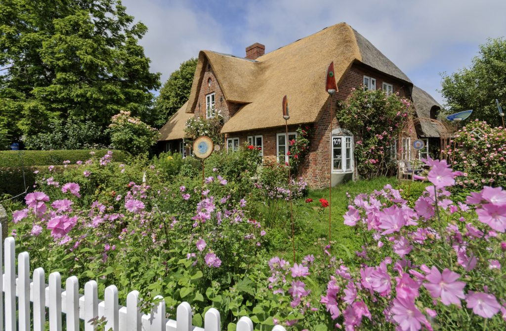 Friesenhaus, lizensiert bei Adobe Stock